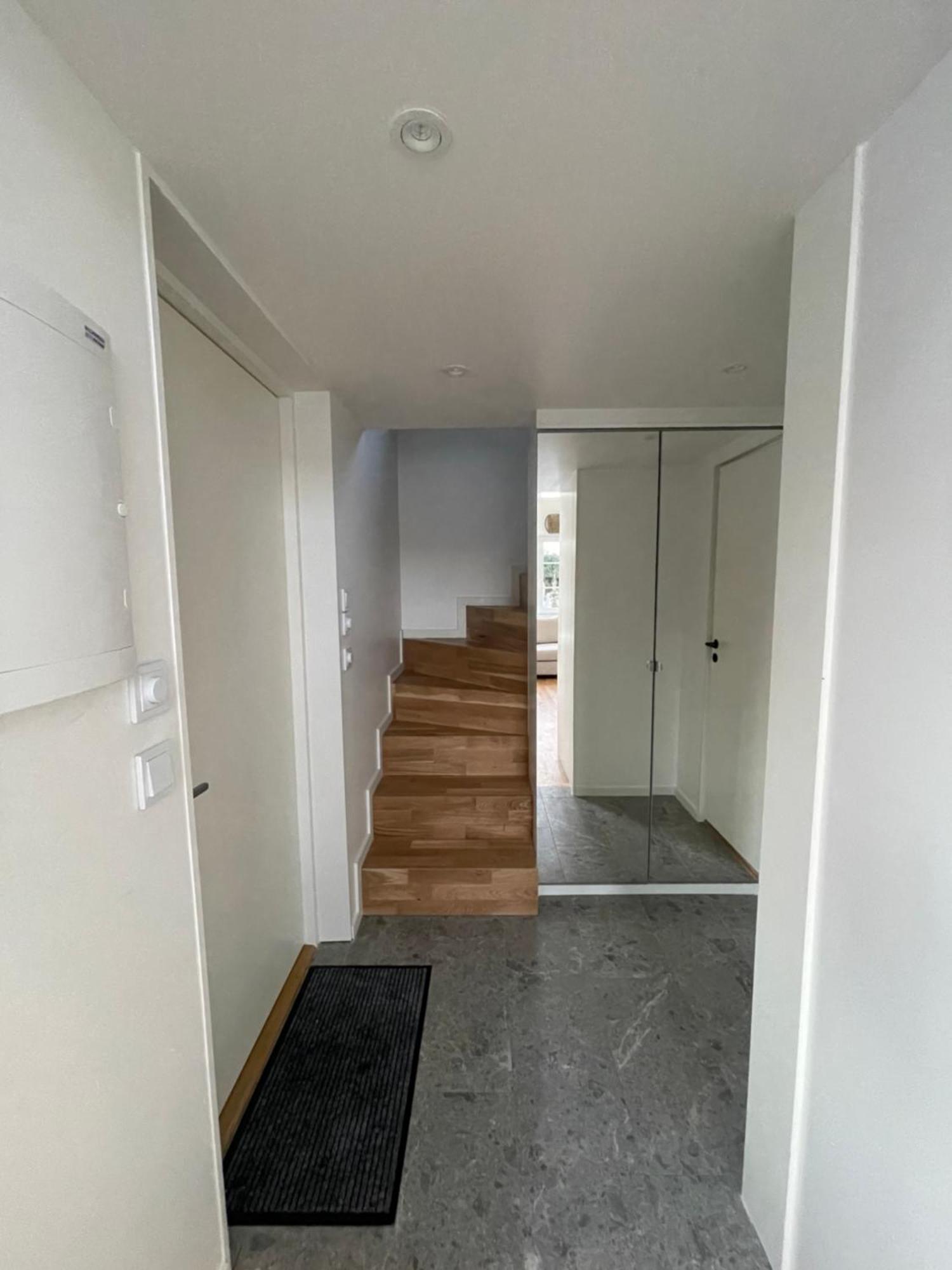 Ett Nytt Fraesch Hus Utanfoer Stockholm Naera Arlanda Villa Rosersberg Eksteriør billede