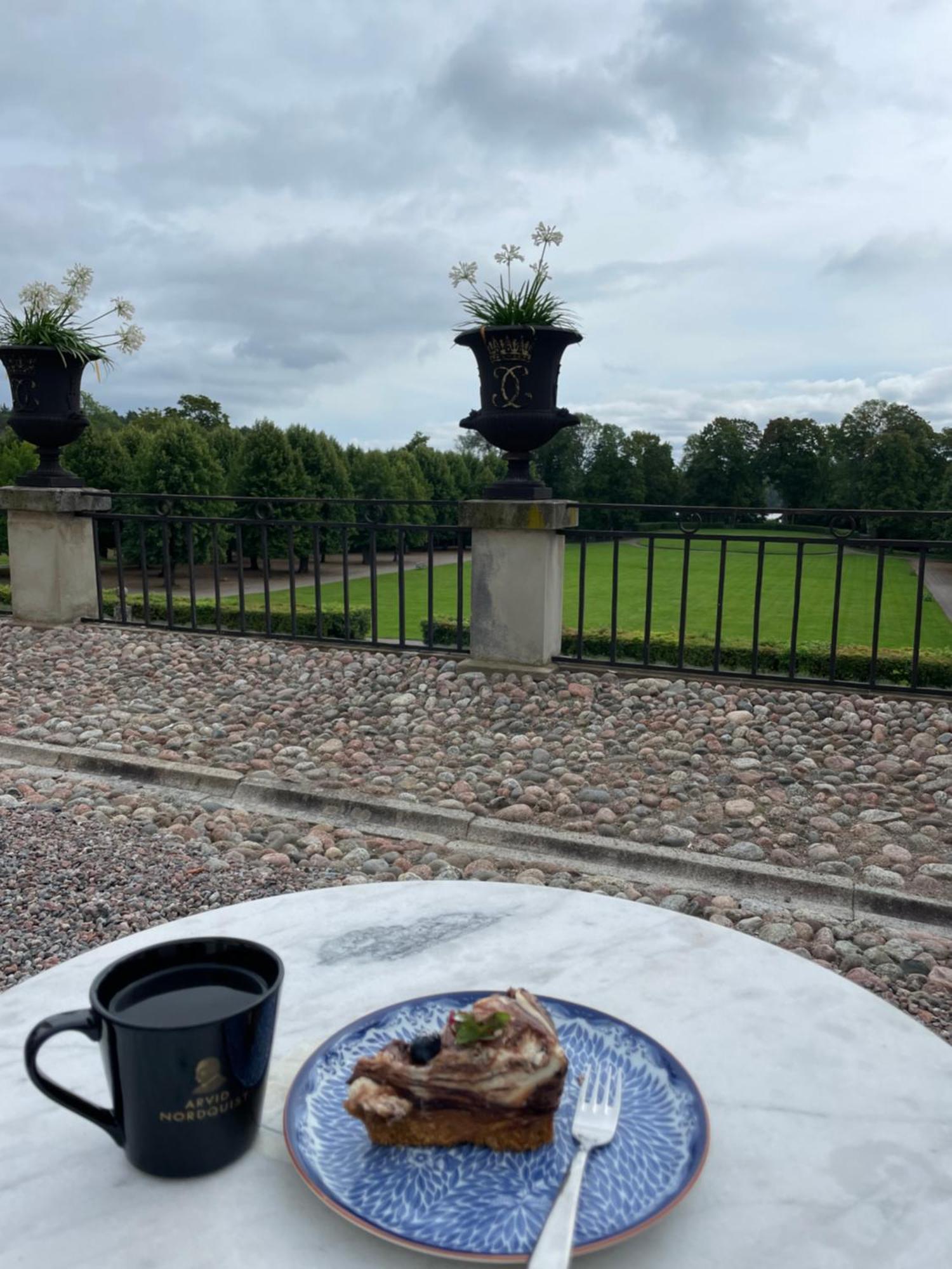 Ett Nytt Fraesch Hus Utanfoer Stockholm Naera Arlanda Villa Rosersberg Eksteriør billede